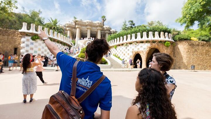 Barcelona: Visita guiada sin colas al Parque Güell de Gaudí