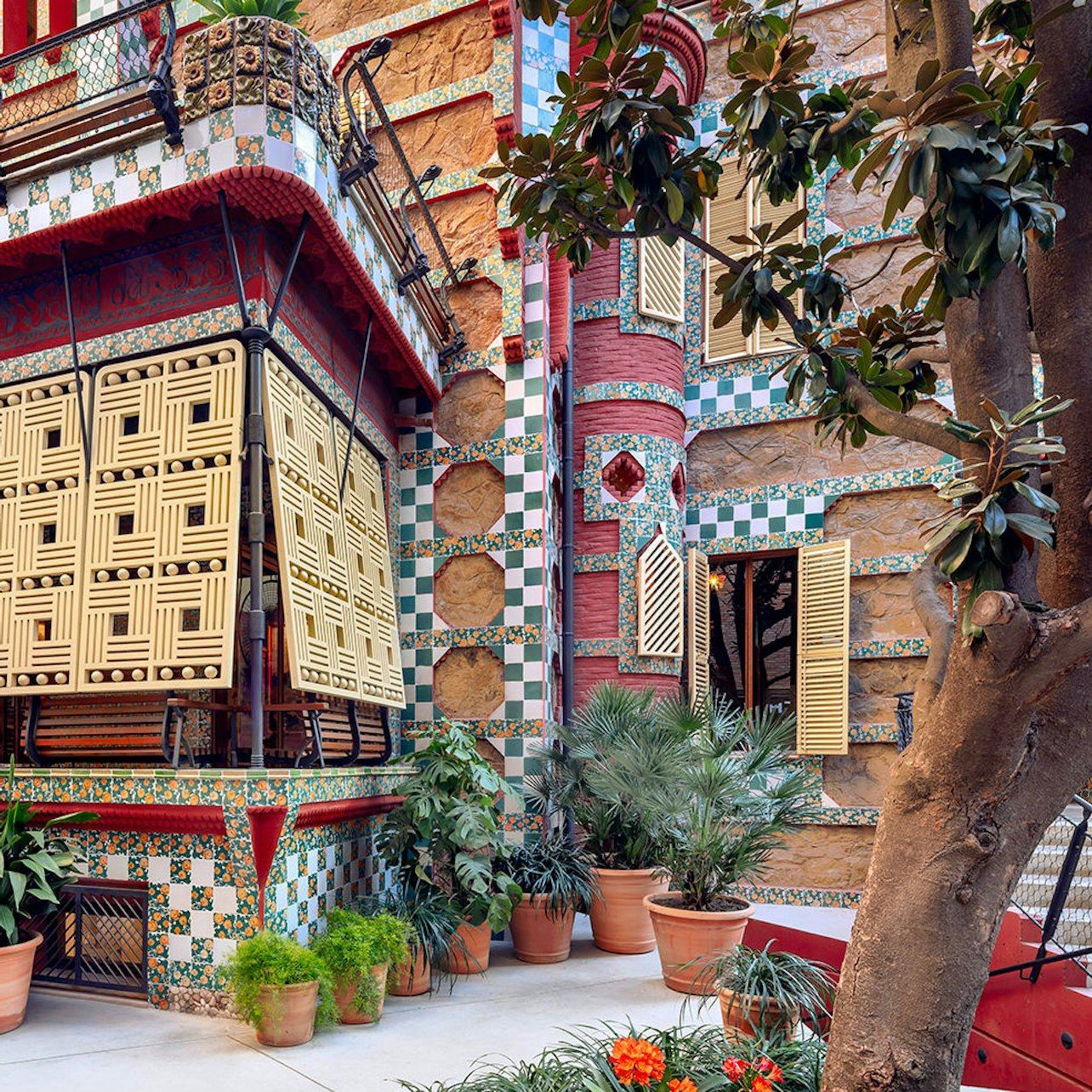 Casa Vicens with a guide: Gaudí before he became Gaudí (9/11)
