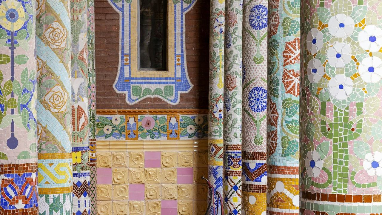 Palau de la Música and Hospital de Sant Pau: The Domènech i Montaner Entrance (3/5)