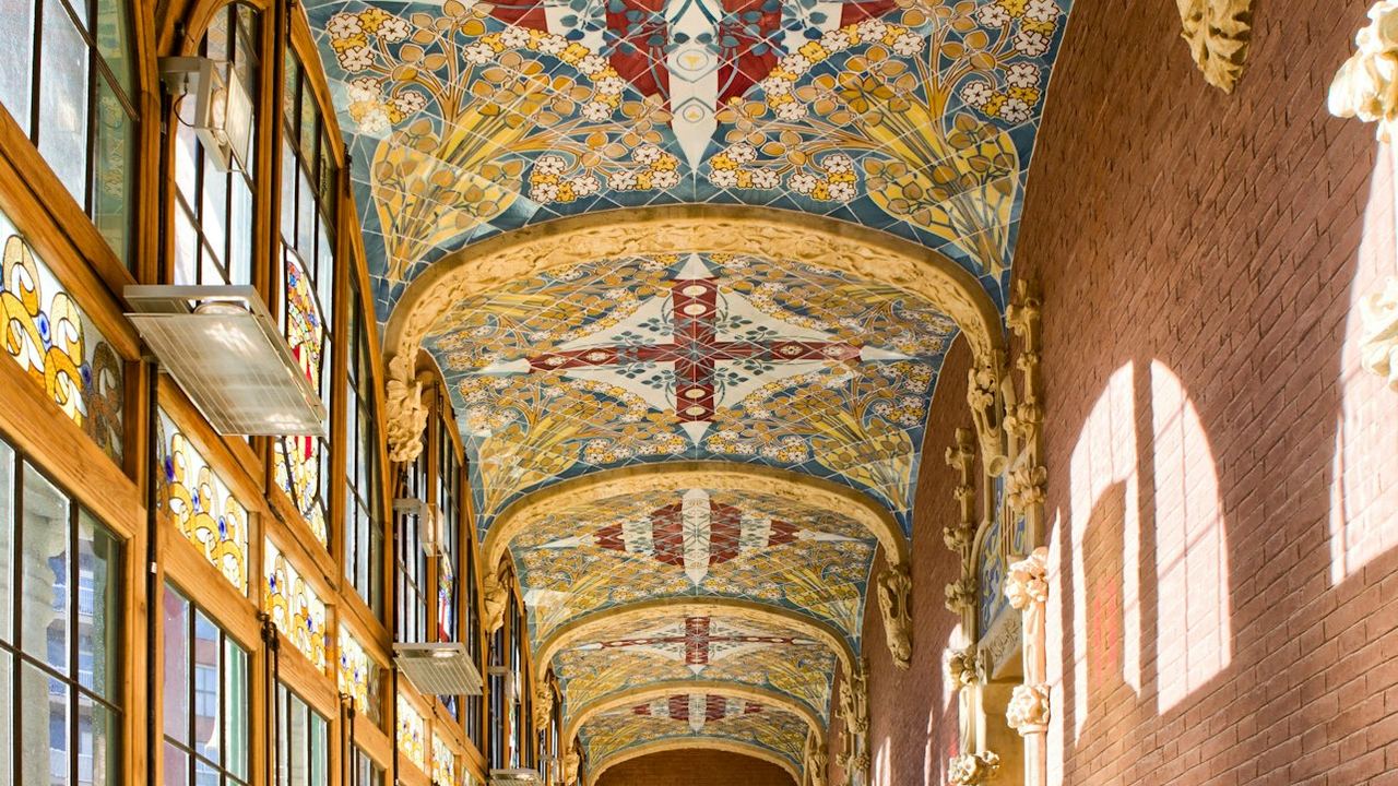 Palau de la Música and Hospital de Sant Pau: The Domènech i Montaner Entrance (4/5)