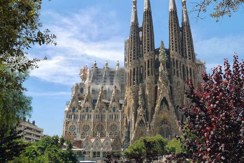 Sagrada Familia and Park Güell with a guided tour (6/6)