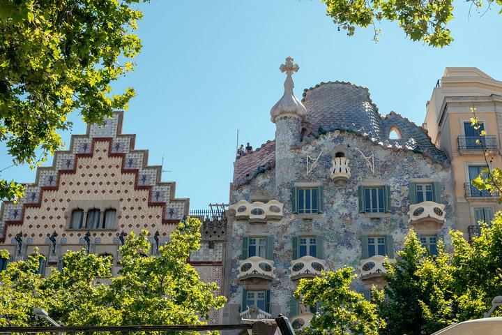 Tesoros de Barcelona: recorrido privado a pie por Gaudí