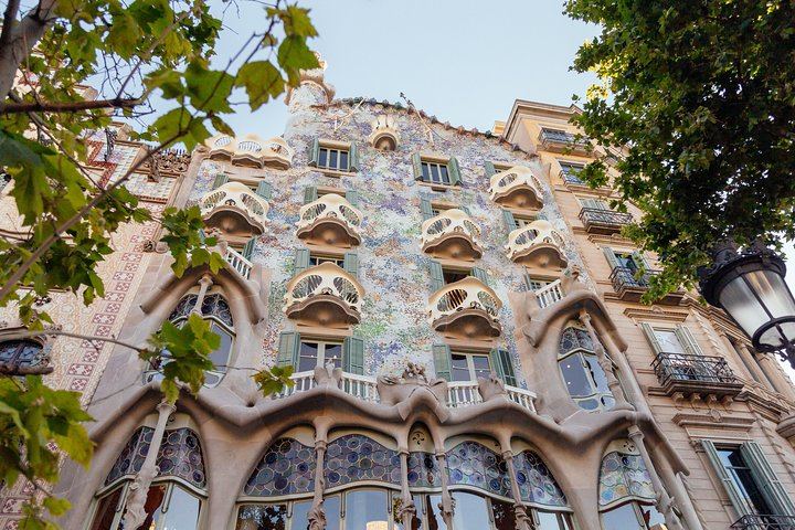 Tesoros de Barcelona: recorrido privado a pie por Gaudí