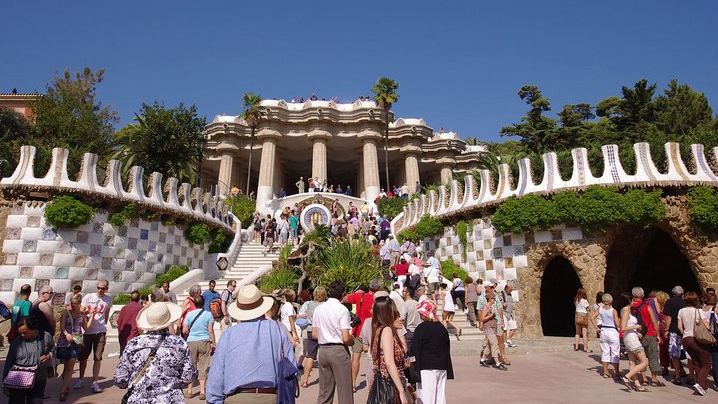 Tour Guiado al Park Güell con acceso rápido y entradas