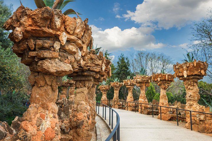 Tour Guiado al Park Güell con acceso rápido y entradas
