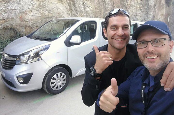Tour privado por Barcelona y Park Güell con recogida en el hotel