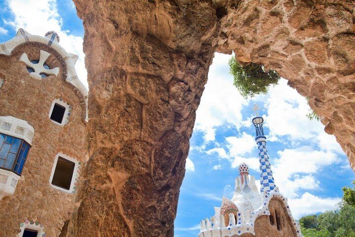 Visita Guiada Sagrada Familia y Parque Güell
