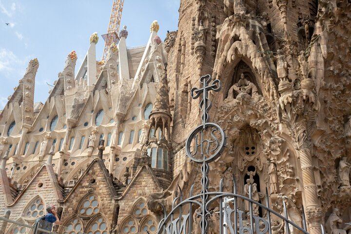 Visita Guiada Sagrada Familia y Parque Güell